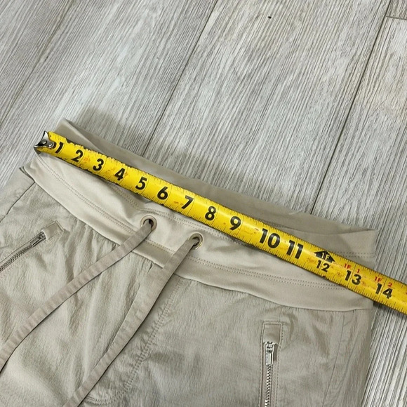 Athleta Trekkie North Jogger Pants Tan Khaki Women's Size 2 Active Athleisure - Picture 5 of 13